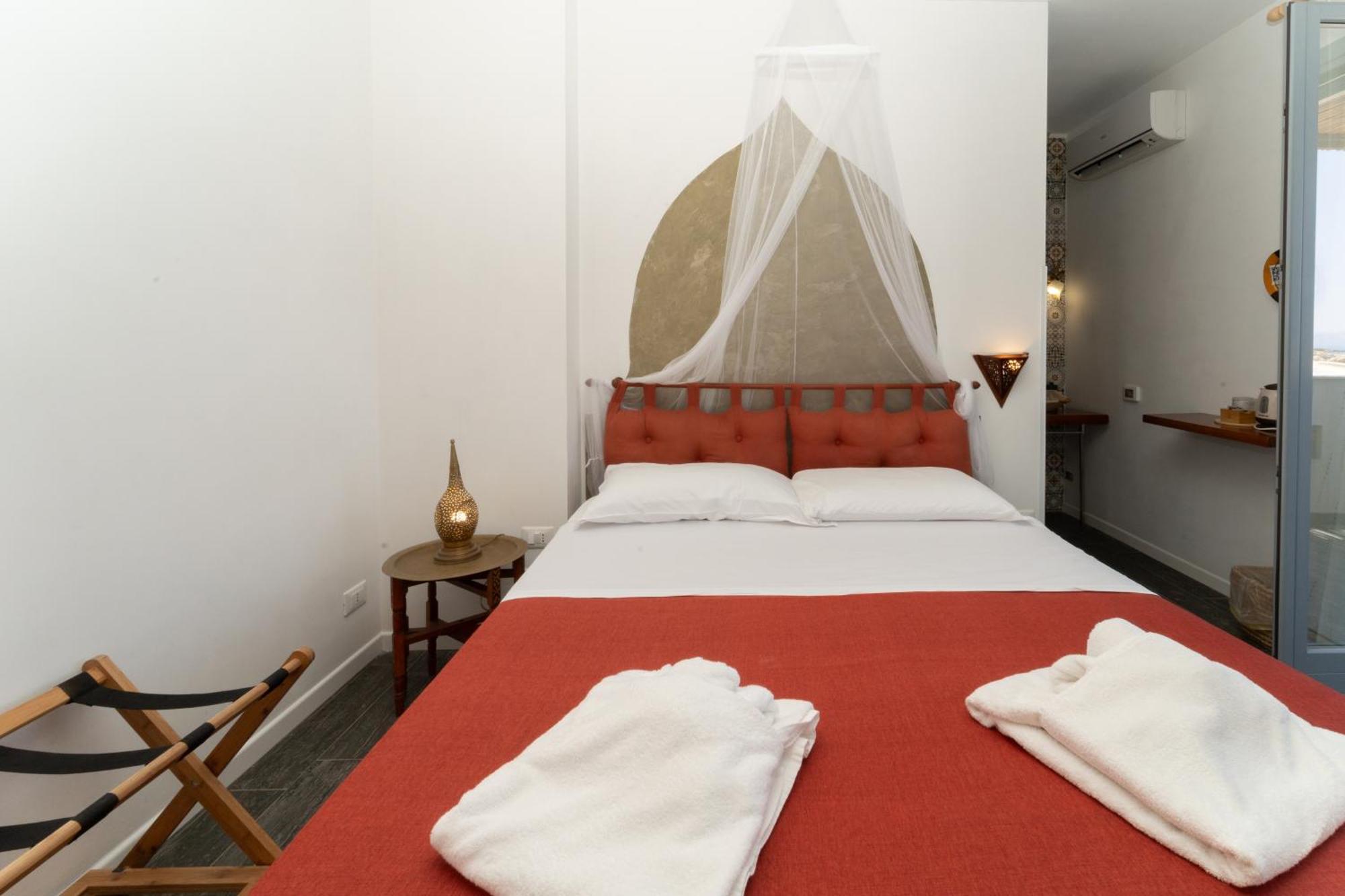 Ajamola Hotell Favignana Exteriör bild