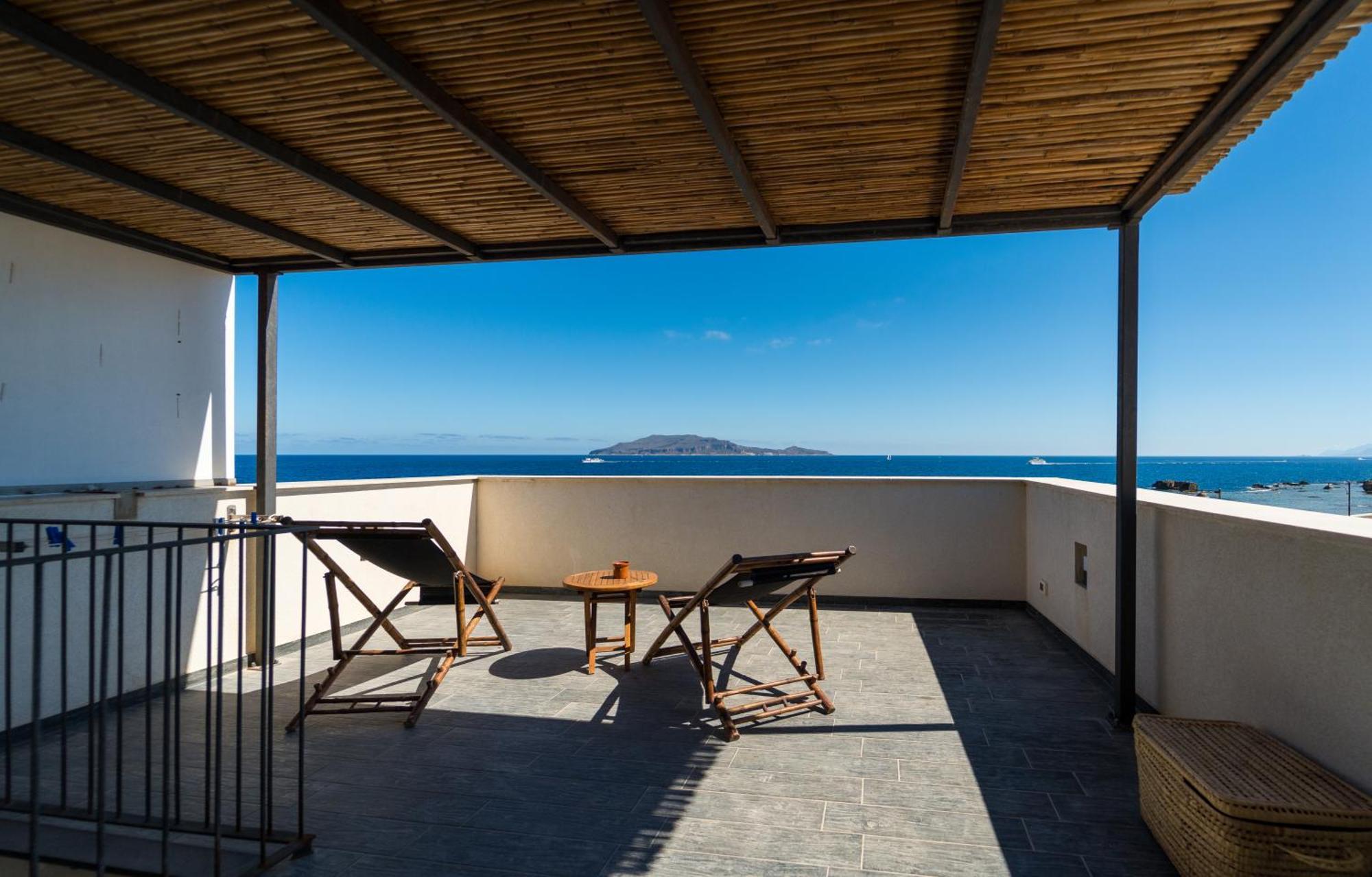 Ajamola Hotell Favignana Exteriör bild