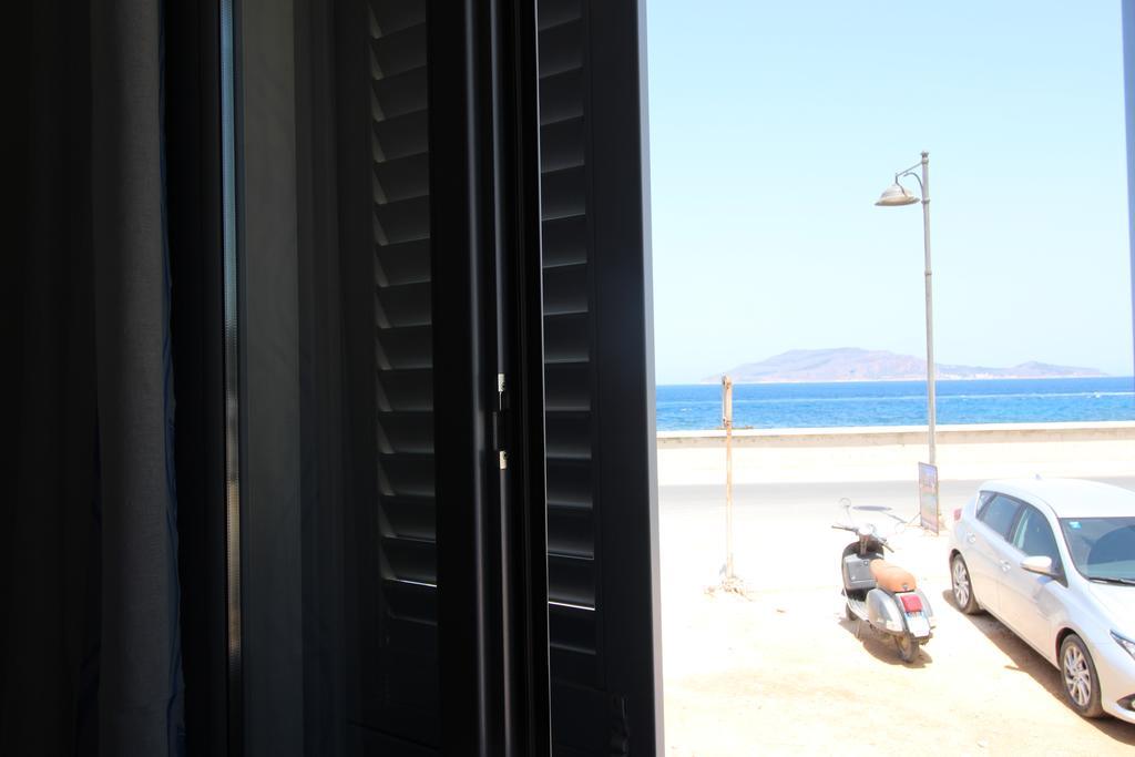 Ajamola Hotell Favignana Exteriör bild