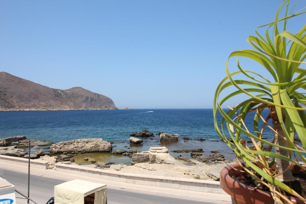 Ajamola Hotell Favignana Exteriör bild