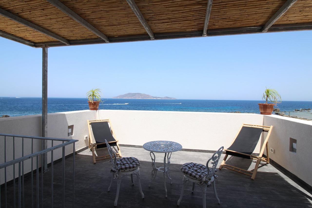 Ajamola Hotell Favignana Exteriör bild